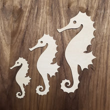 Load image into Gallery viewer, Seahorse/2"-12"